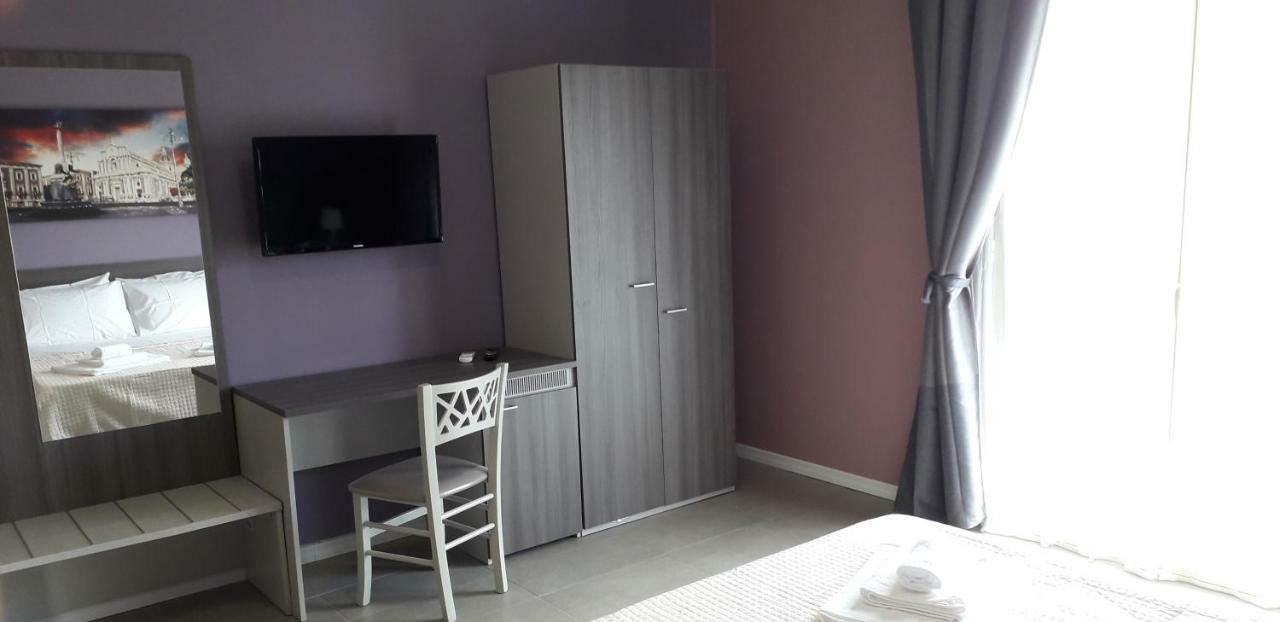 Borgo Palombaio 2 Bed & Breakfast คาตาเนีย ภายนอก รูปภาพ