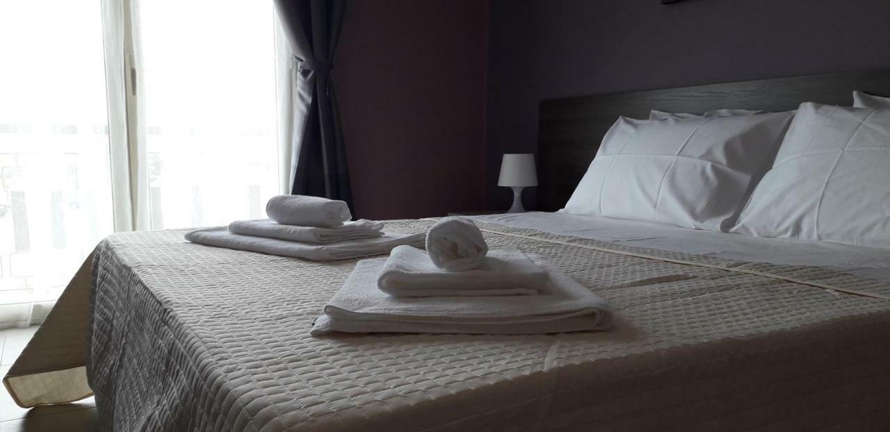 Borgo Palombaio 2 Bed & Breakfast คาตาเนีย ภายนอก รูปภาพ