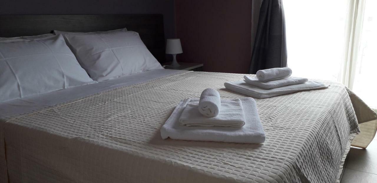 Borgo Palombaio 2 Bed & Breakfast คาตาเนีย ภายนอก รูปภาพ