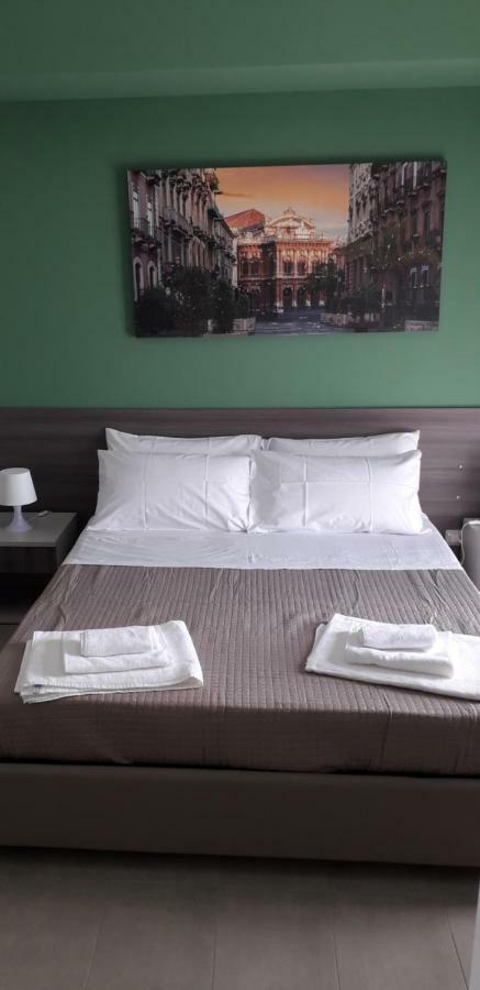 Borgo Palombaio 2 Bed & Breakfast คาตาเนีย ภายนอก รูปภาพ